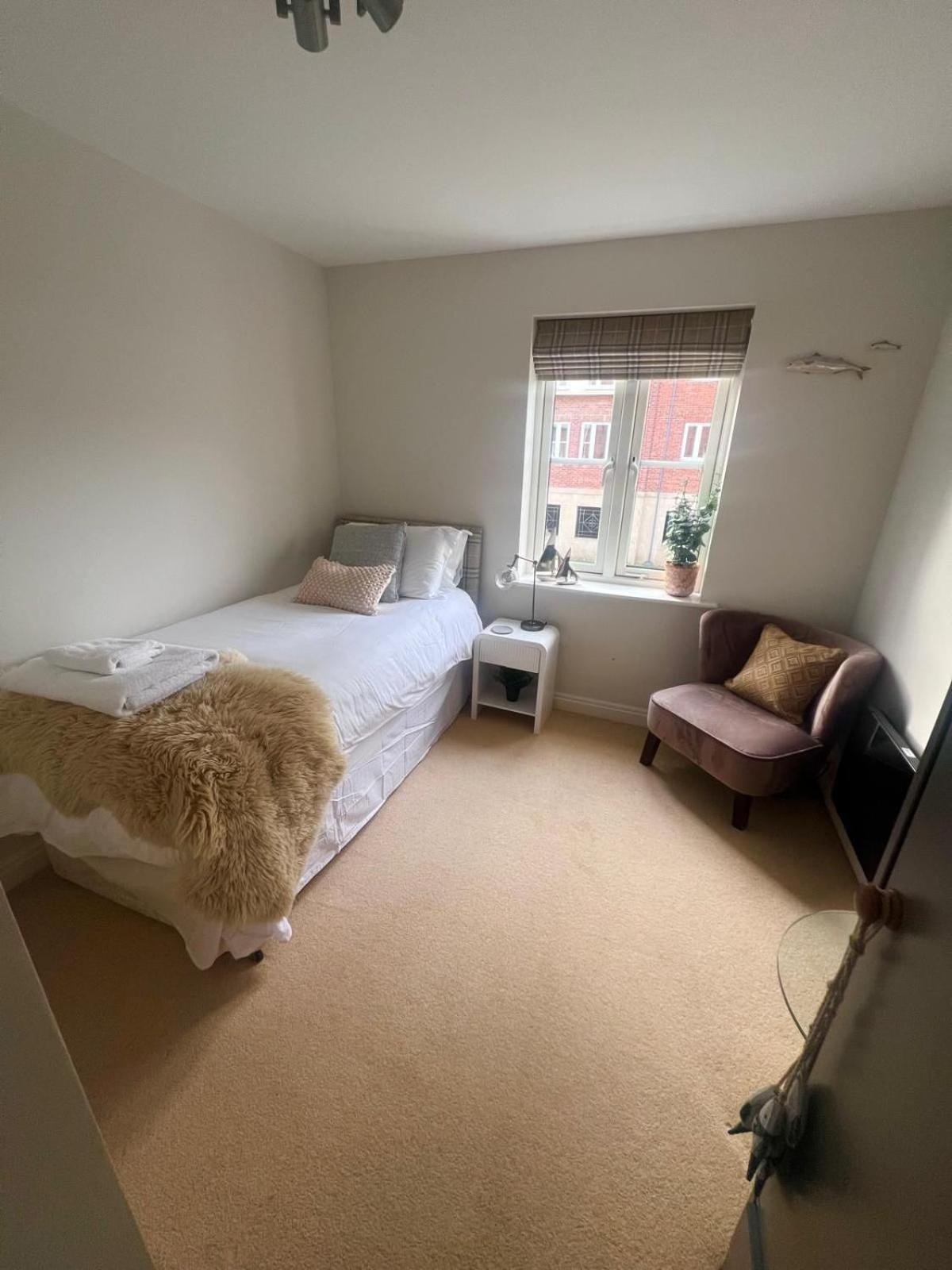 Majestic, Modern & Spacious Harbour-View Apartment With Parking Whitby Zewnętrze zdjęcie